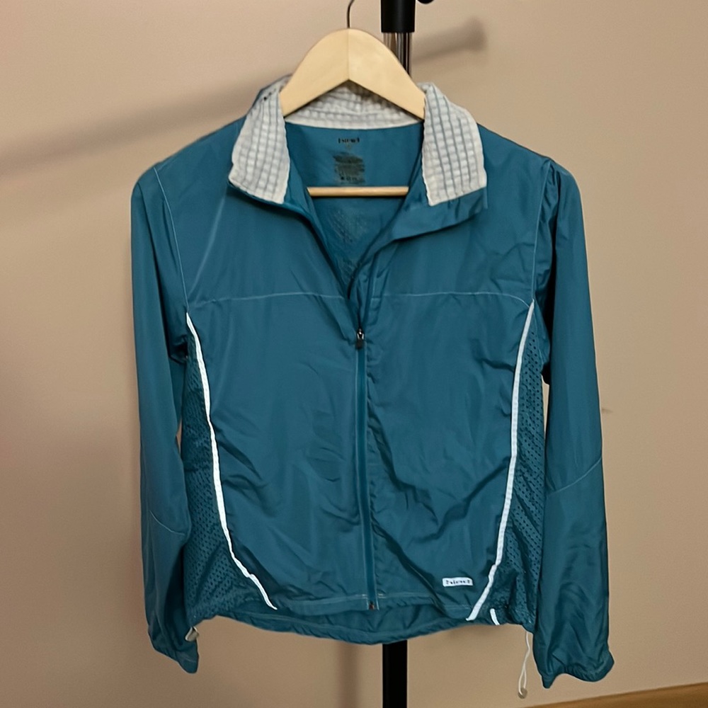 Women’s hind full zip running jacket size S